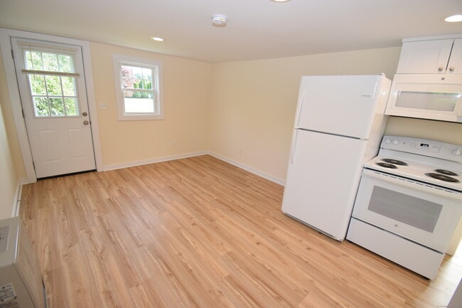 Photo - 37 Dudley Ln