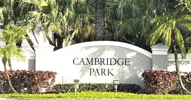 Building Photo - 3005 NW 30th Ave