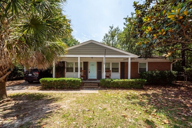 3 Bedroom 2 Bath Home in West Ashley Plant... - 3 Bedroom 2 Bath Home in West Ashley Plant...