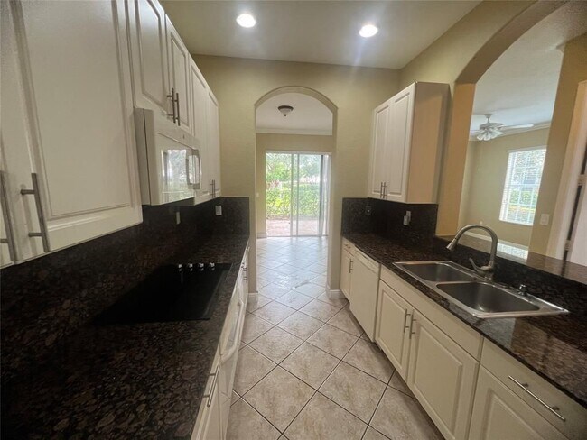 Photo - 6920 Julia Gardens Dr