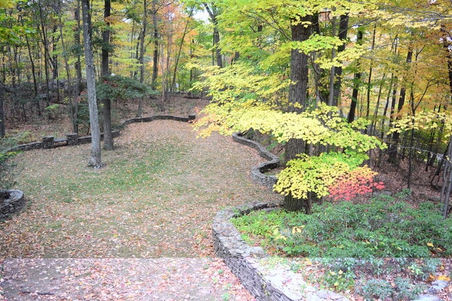 Building Photo - 9 Mountain Laurel Ln Unit Furnished