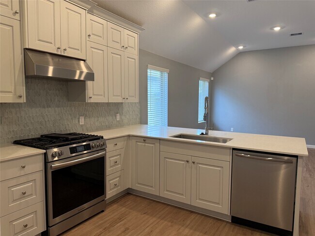 Photo - 30338 Centipede Grv Ln