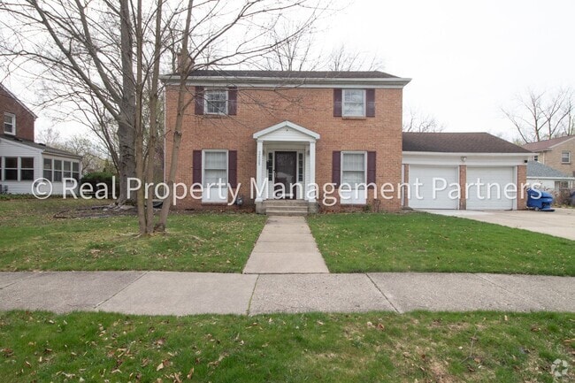 Building Photo - 1 Room for Rent in a 6-Bedroom Student Hom... Rental
