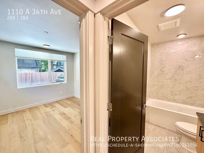 Photo - 1110A 34th Ave