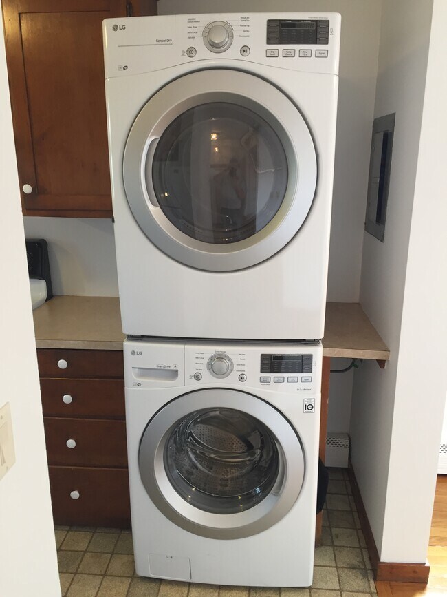 Photo - 19 Elm St Unit 2 Bedroom hardwood floors