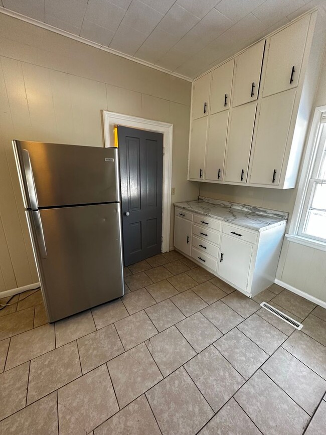 Photo - 2403 Stafford St Unit 1