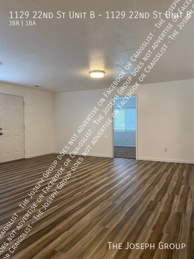 Photo - 1129 22nd St Unit 1129 22nd St B Bellingham