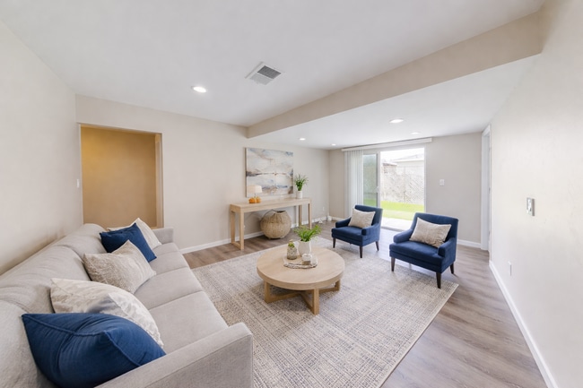 Photo - 4930 64th St Unit 4928-4930 64th St