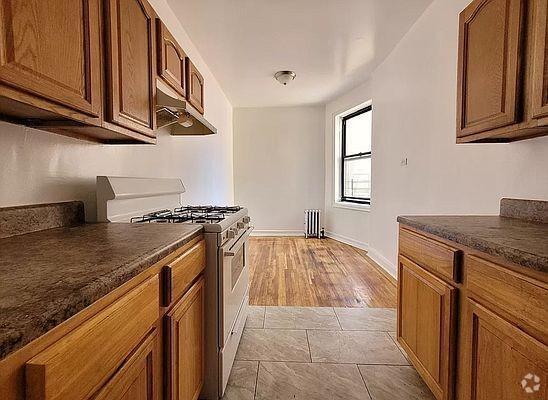 Building Photo - 1 bedroom in BRONX NY 10462 Unit 664 Rental