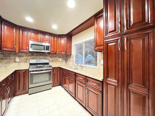 Photo - RV T 7640 Unit 7640 Date Ave  A