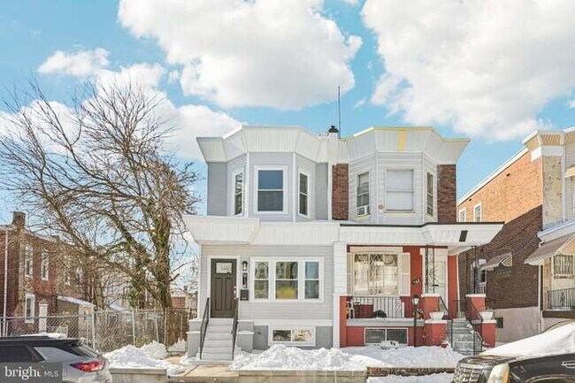 Photo - 914 S 54th St