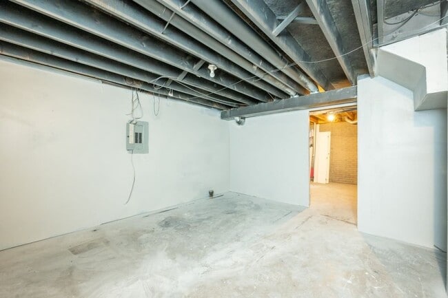 Photo - 675 Ashworth Dr Unit 11
