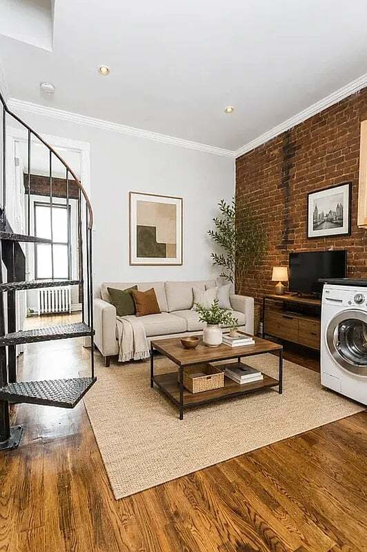 219 E 23rd St Unit 19