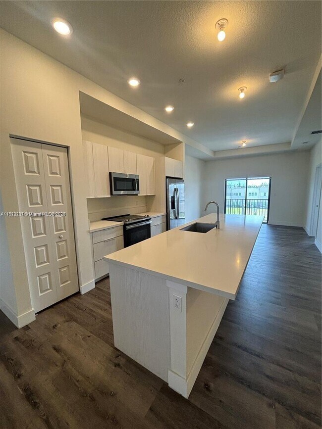 Building Photo - 7819 NW 104th Ave Unit 34 Rental