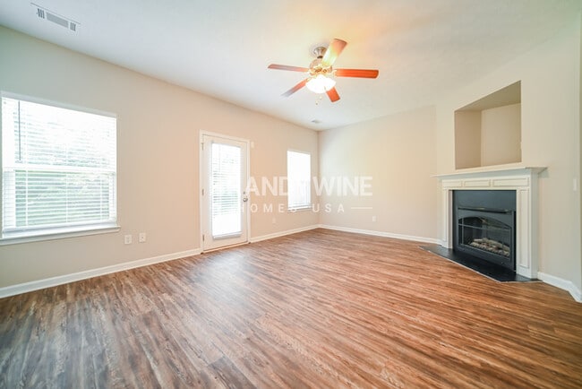 Photo - 2373 Bigwood Trail