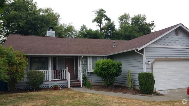 Building Photo - 403 - Peaceful Neighborhood, 3BD / 2.0BA Rental