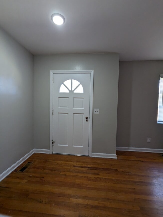 Photo - 307-319 W Wesley Ave