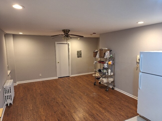 Photo - 1442 Wharton St Unit 2