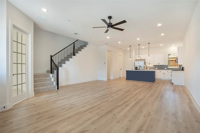 Photo - 4413 Cave Spgs St