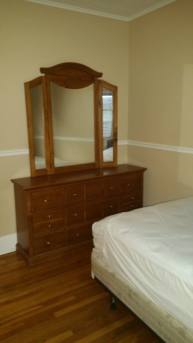 Bedroom - 13 N Jay St Unit 2