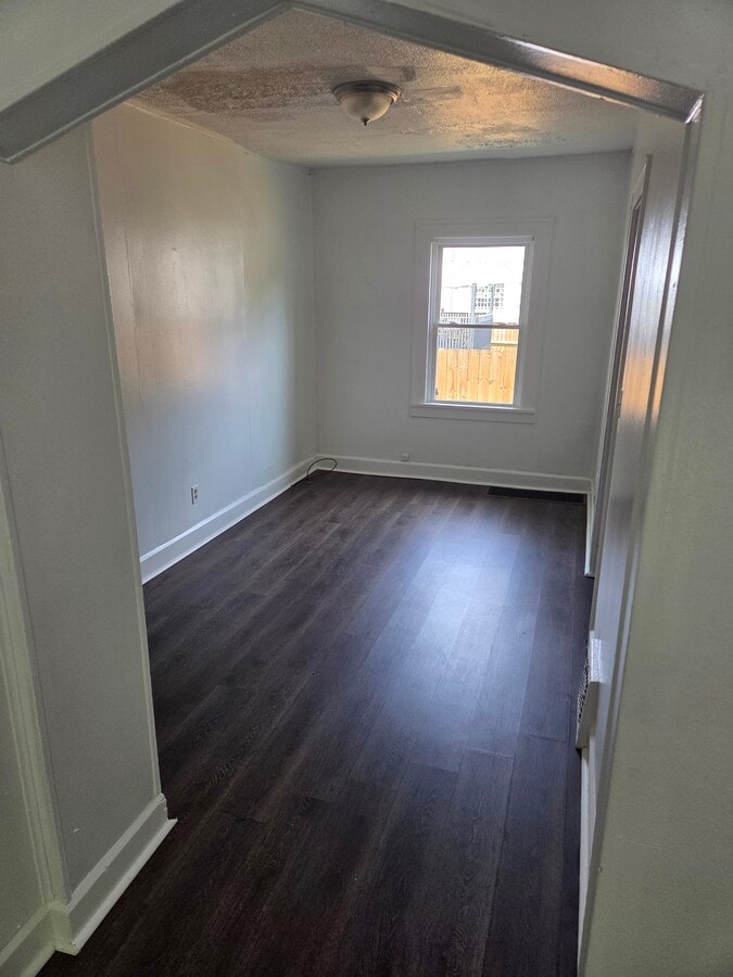 Photo - 3341 W 122