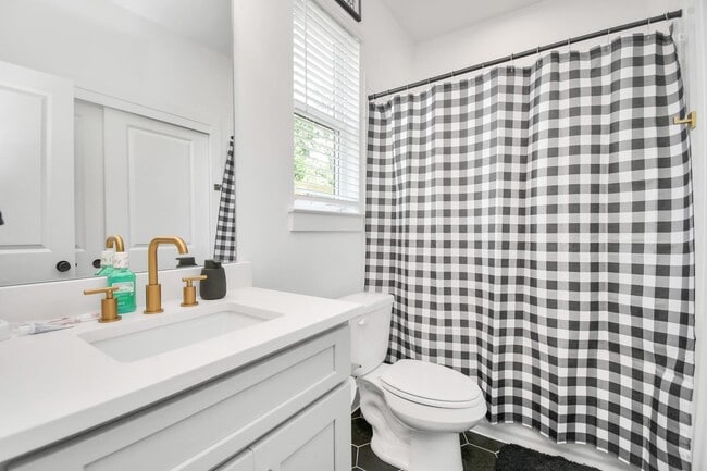 Photo - 4610 Indie Hts Ln