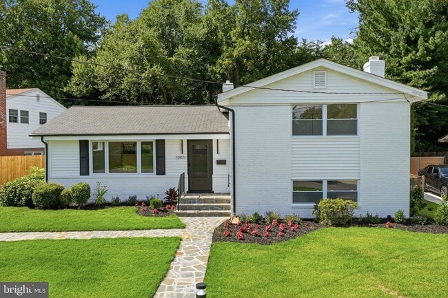 Photo - 9831 Singleton Dr