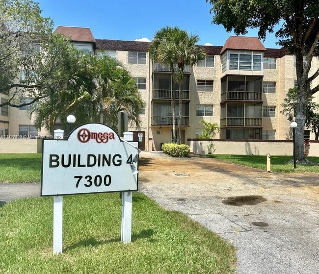 Photo - 7300 NW 17th St Apartment Unit 301