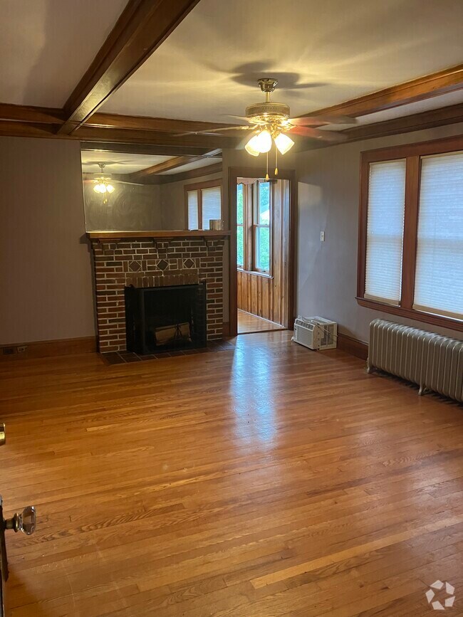 Building Photo - 93 Hillside Rd Unit 2 Rental