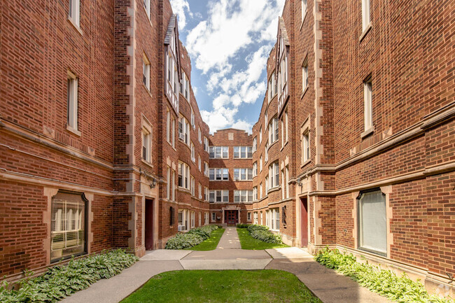 Building Photo - 3746 W Irving Park Rd Unit 1A Rental