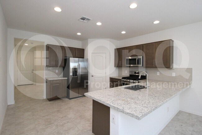 Photo - 8810 W Pasadena Ave Casa