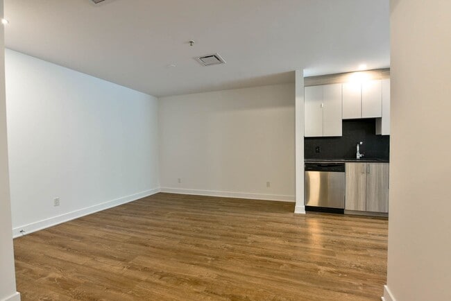 Photo - 30 Saint-Joseph Est Unit 205