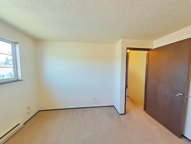 Photo - Duplex ~ Close to Campus ~ Pet Friendly Apartment Unit 2624 NW Coolidge