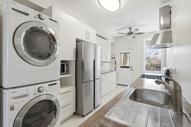 Photo - 707 15th St NE