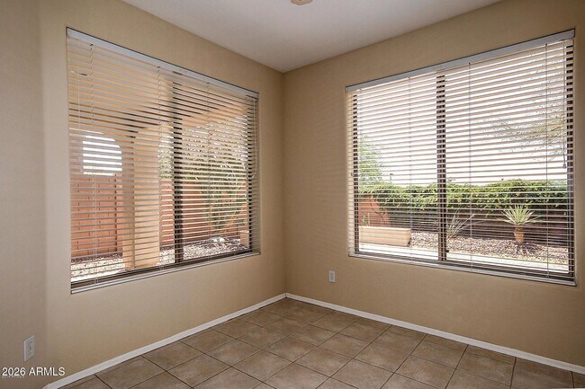 Photo - 2461 W Muirfield Dr
