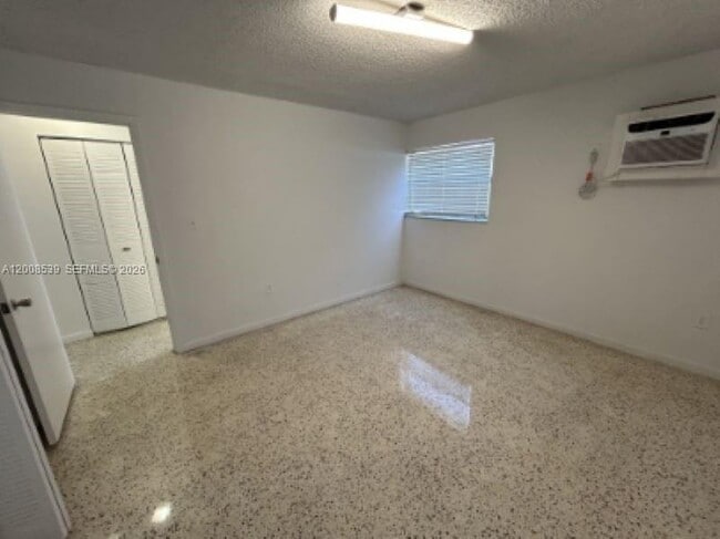 Photo - 142 SW 18th Ave Unit 20