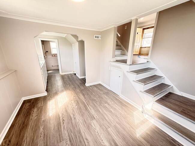 Photo - 22079 Rausch Ave