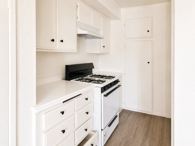 Photo - 8651-8661 Wilbur Ave Unit 113A