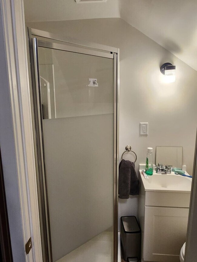 Photo - 132 State St Unidad Apt 1