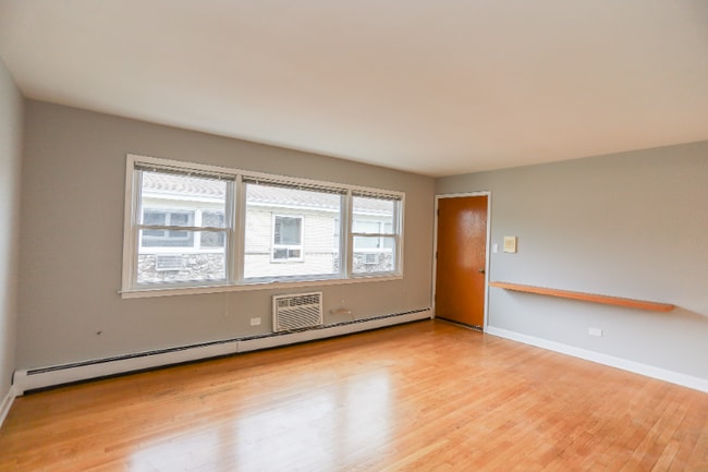 Photo - 8614 W Berwyn Ave Unit 3