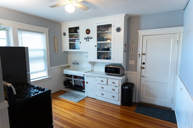 Photo - 412 Taunton Ave Unit 2