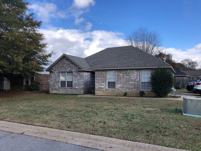 Photo - Beautiful 3 Bedroom Home in a Quiet Searcy Neighborhood!