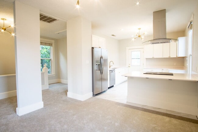 Gorgeous & Luxurious Remodeled Top-Floor T... - Gorgeous & Luxurious Remodeled Top-Floor T... Apartamento Unidad B