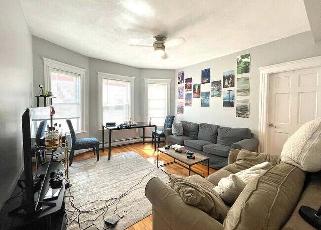 Building Photo - 12 Berwick Rd Rental