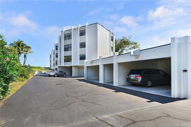 Building Photo - 1289 NE Ocean Blvd Unit 11