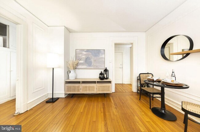 Building Photo - 2100 Walnut St Unit 14C Rental