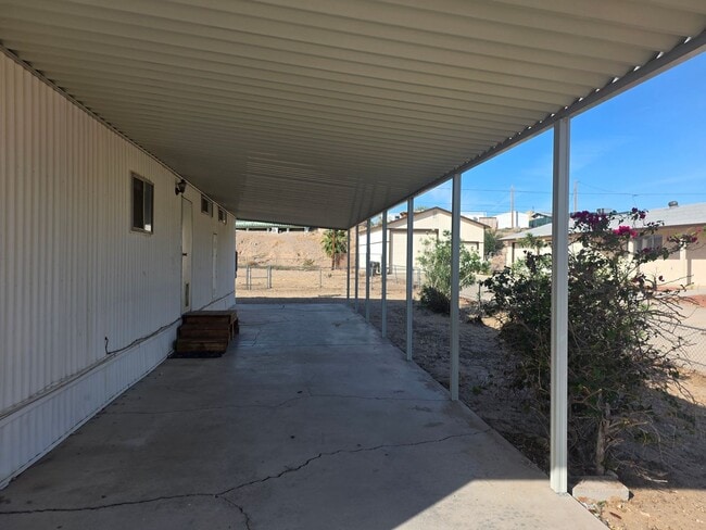 Photo - LAND, LAND AND MORE LAND! 2 bed/2 bath Manufactured home in Bullhead City on Huge double lot!