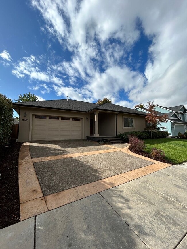 Photo - 1990 Aristona St