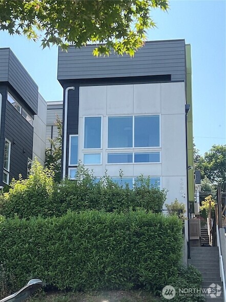 Building Photo - 1529 19th Ave Rental