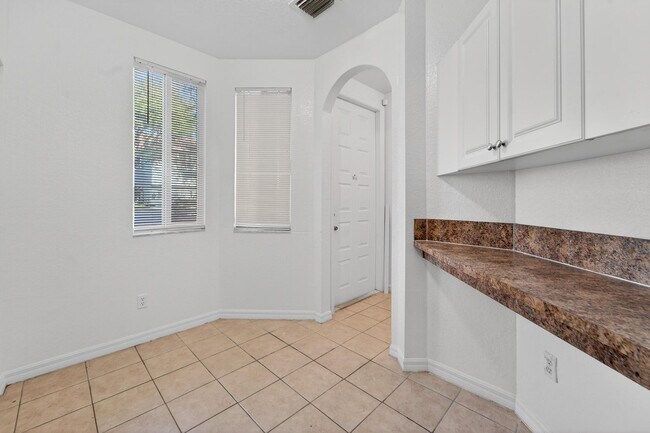 Photo - 3635 Sonoma Dr